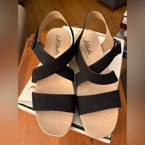 New with box - Black Life Stride sandals size 9.5